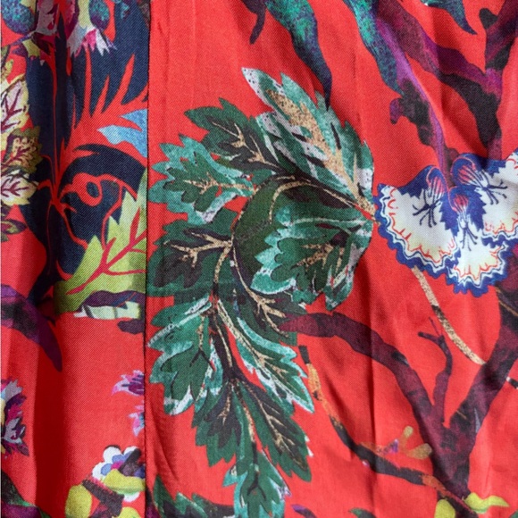 H&M NWT Red Floral Button-Front Midi Dress size 14 - Picture 4 of 7